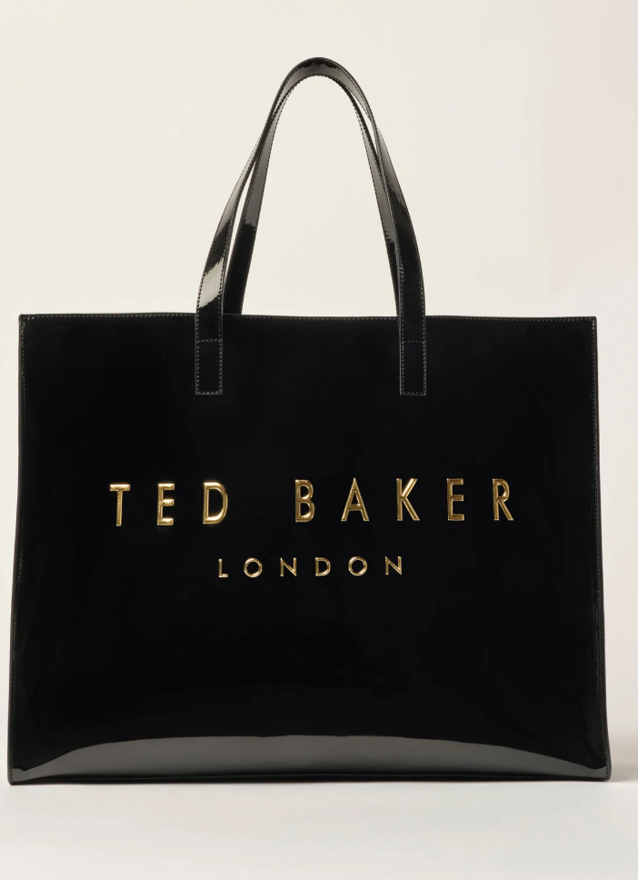 تجربة تسوق راقية تجمع بين الأناقة والعملية: استكشاف عالم تيد بيكر على ترينديول